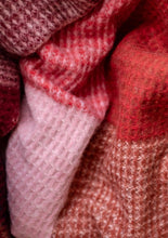 Charger l'image dans la galerie, Recycled Wool Blanket in Berry Waffle Block Check