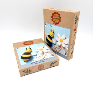 Bee & Flower Felt Craft Mini Kit: English