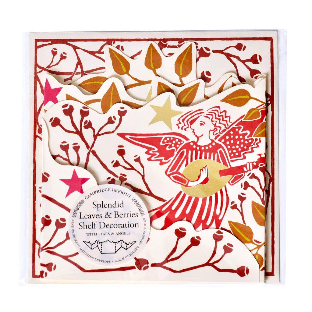 Splendid Shelf Decoration Leaves and Berries