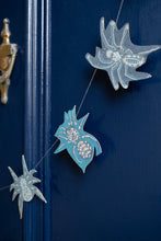 Charger l&#39;image dans la galerie, Creeping Spider Sewn Garland