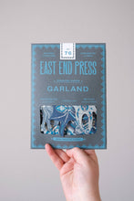 Charger l&#39;image dans la galerie, Creeping Spider Sewn Garland