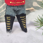 Little Mouse, the Nutcracker: English