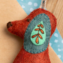 Load image into Gallery viewer, Folk Dog Felt Craft Mini Kit: English