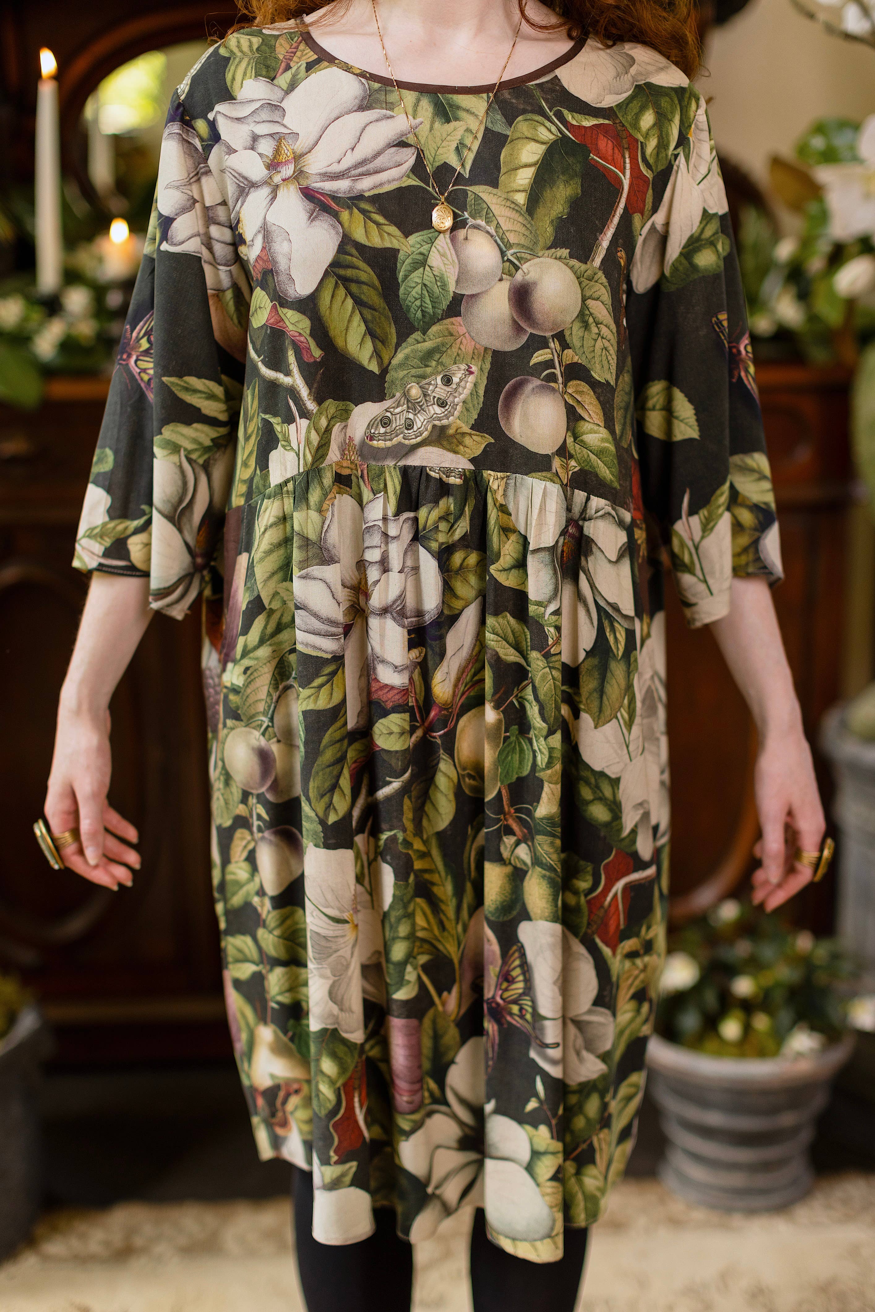 Fleur De Lune Artist Dress Tunic w/ Pockets, Florals & Bees: L/XL (fits approx. size 12-16)