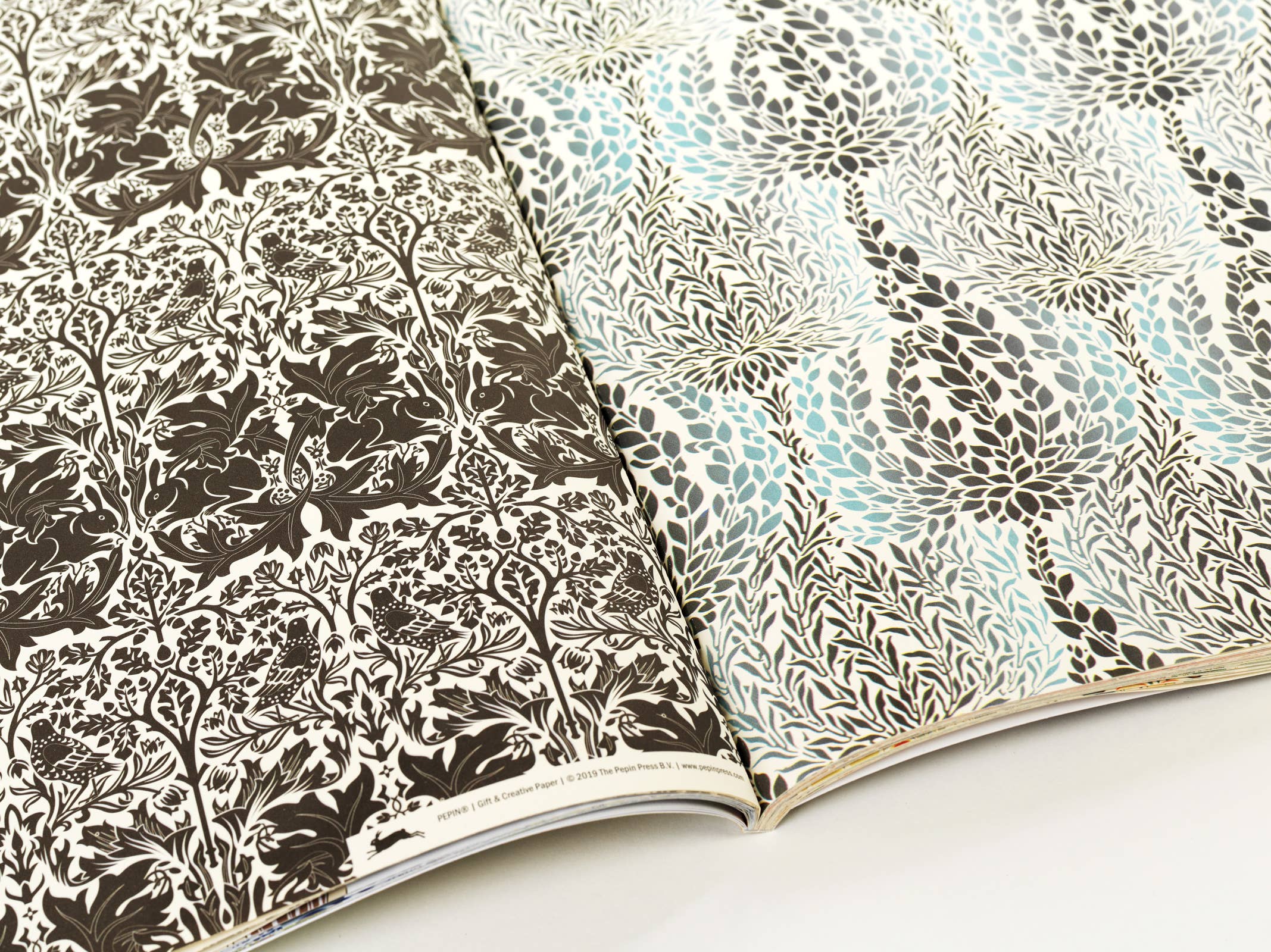 Arts & Crafts Movement Gift & Creative Paper Book Vol. 092