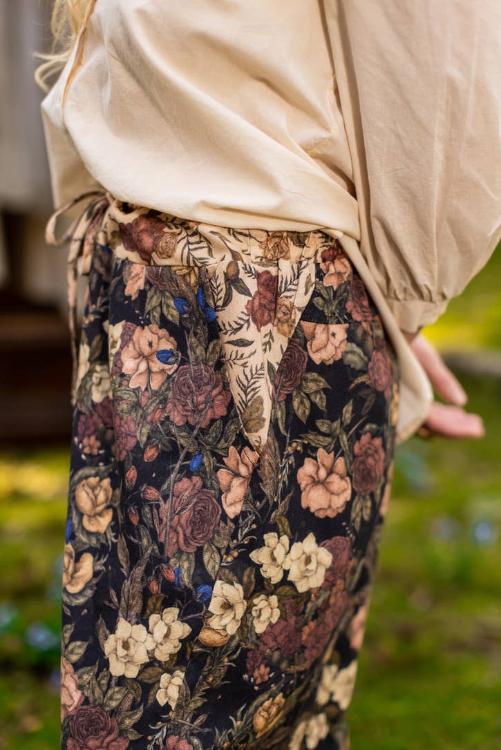 Lionheart Linen Crop Artist Pant w/ florals & Narnia print: L/XL