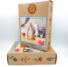 Load image into Gallery viewer, Llamas Felt Craft Kit