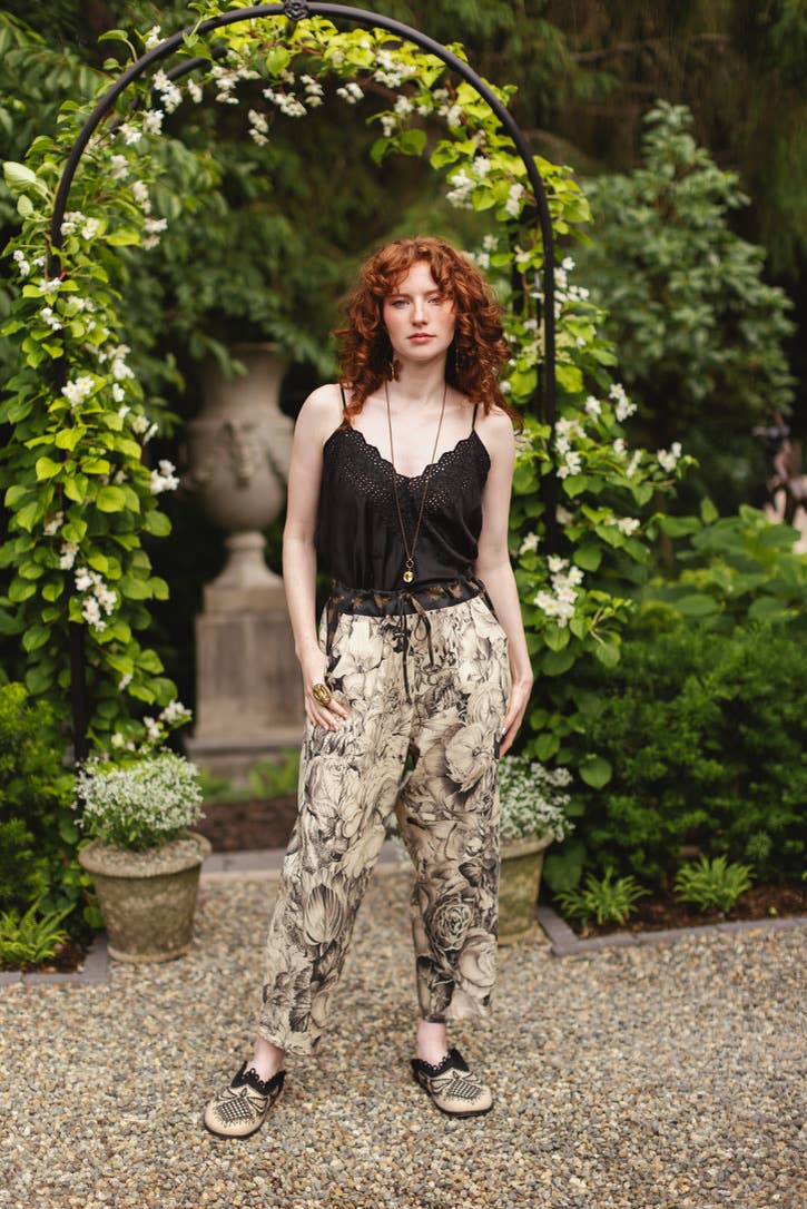 Honey & The Moon Linen Crop Artist Pant w/ Boho Floral Print: Original O/S