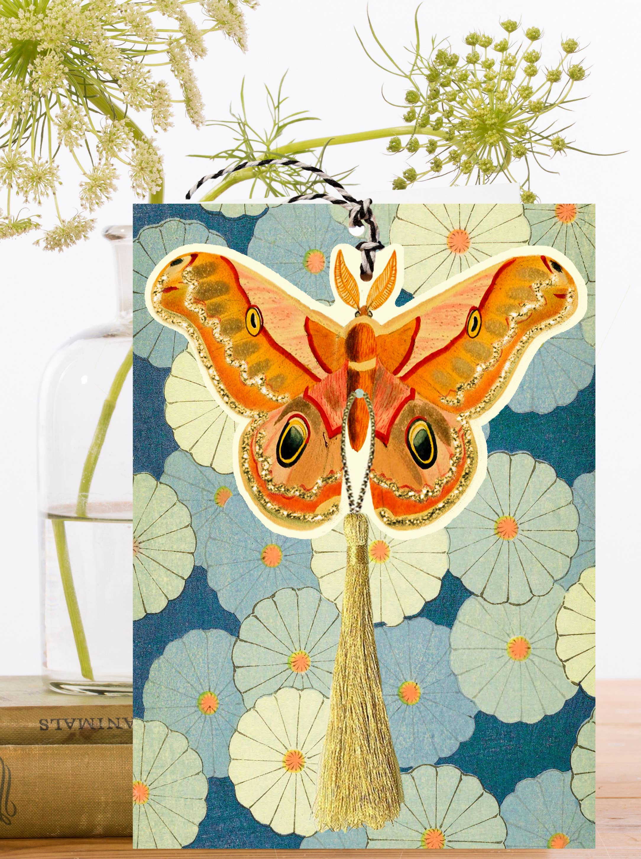 FD034P ~ Large Fandangle greeting card with glitter & tassel