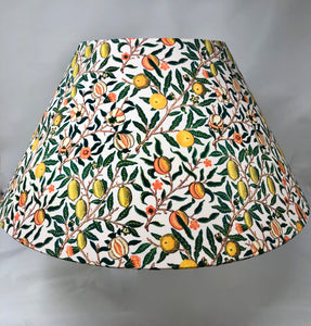 Petit fruit - Orange/jaune - 17,5"x8,75" Empire Shade - Intérieur blanc/William Morris