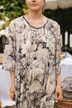 Honey & The Moon Artist Dress w/ Pockets, Florals & Bees: L/XL (fits approx. size 12-16)