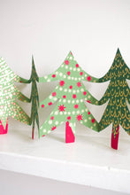 Charger l&#39;image dans la galerie, Christmas Trees Concertina Garland