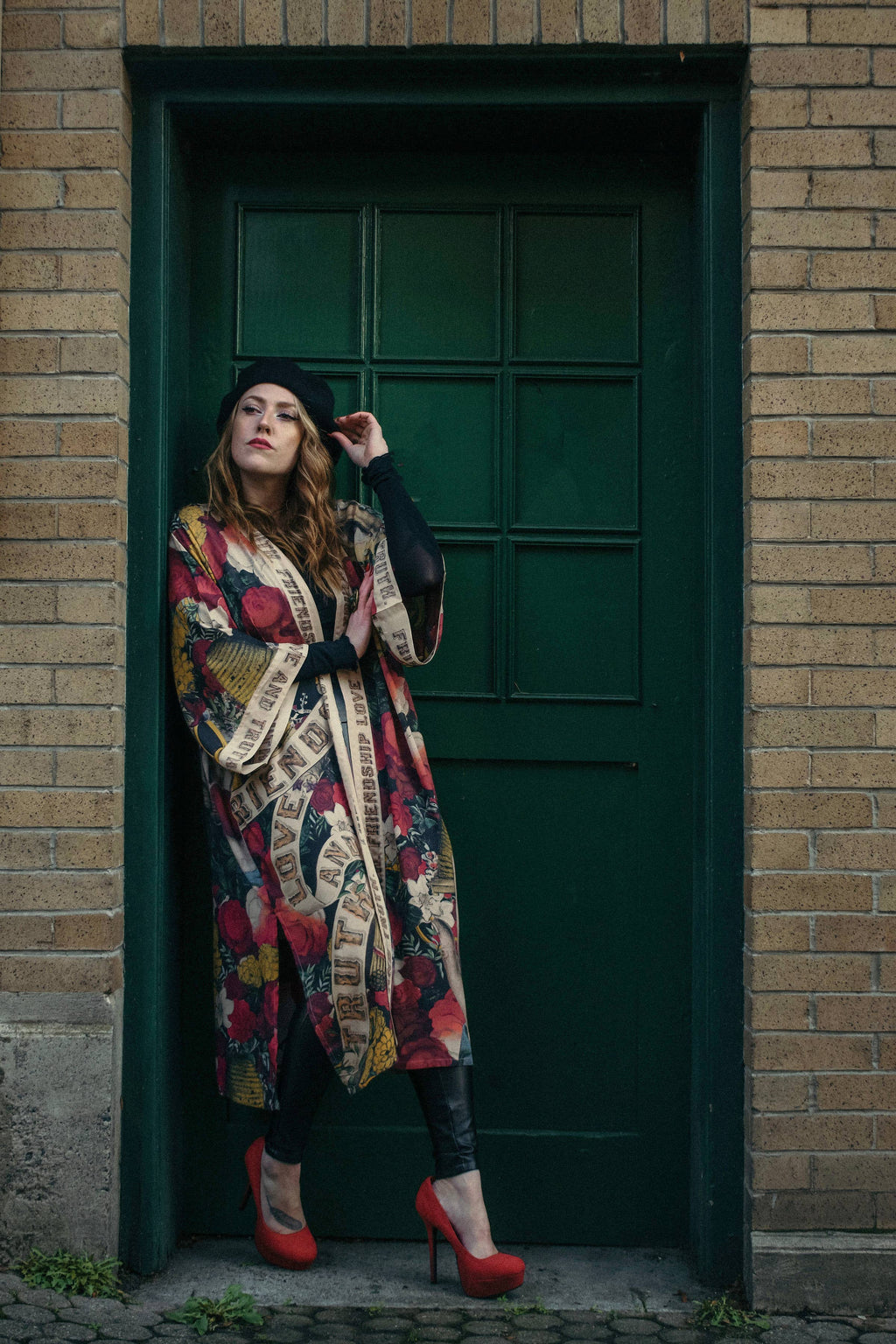 Friendship Love & Truth Opera Duster Kimono Robe: Classic
