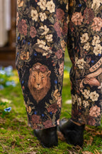Lionheart Linen Crop Artist Pant w/ florals & Narnia print: Original O/S