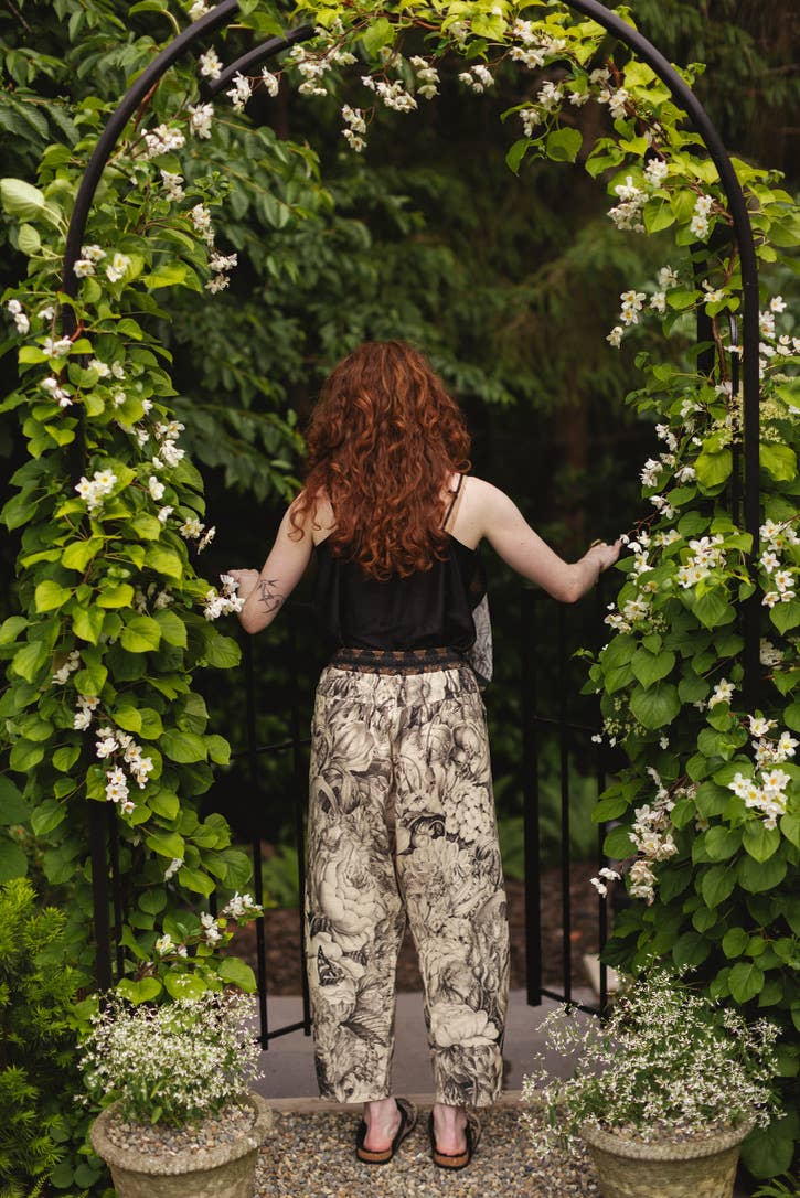 Honey & The Moon Linen Crop Artist Pant w/ Boho Floral Print: Original O/S
