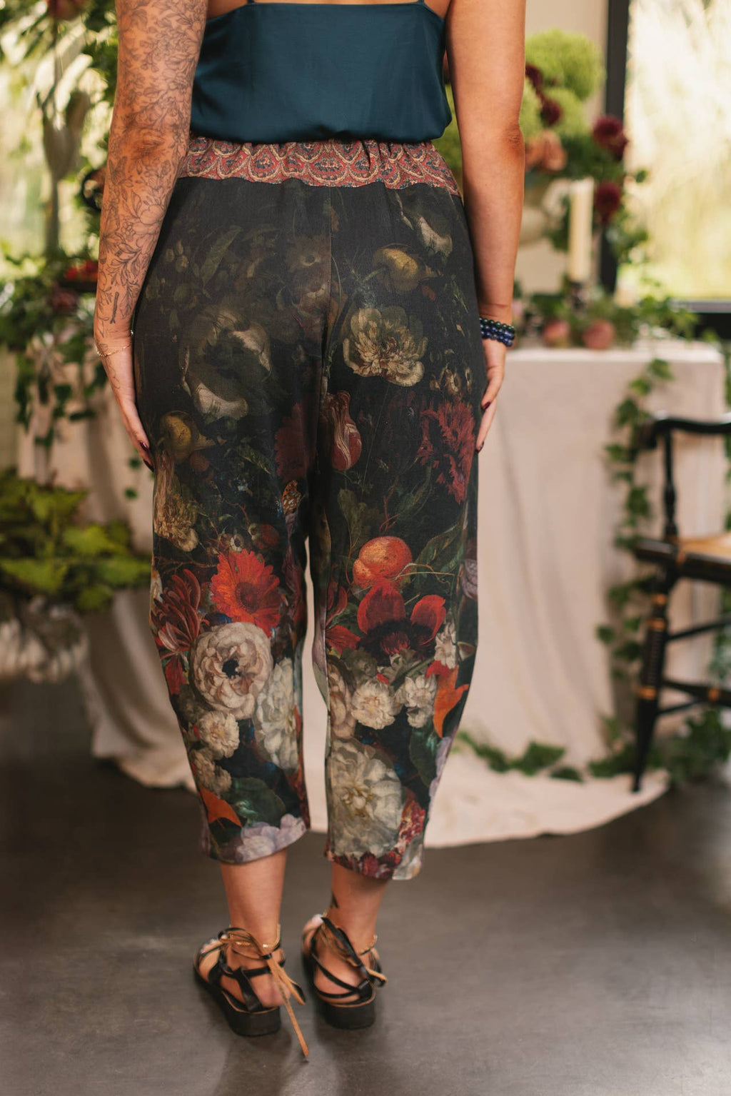 Flight of Fancy Linen Cropped Artist Pants w/ Hummingbird: L/XL