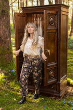 Lionheart Linen Crop Artist Pant w/ florals & Narnia print: L/XL