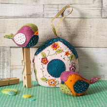 Load image into Gallery viewer, Birdhouse and Two Birds Felt Craft Kit: English