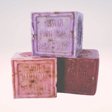 Charger l'image dans la galerie, Marseille soap block - 150g or 300g - Scented - Le Serail: 300g / Crushed Rose petals