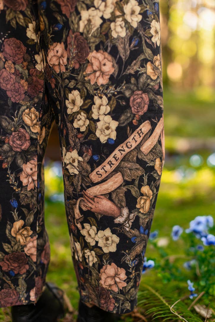 Lionheart Linen Crop Artist Pant w/ florals & Narnia print: L/XL