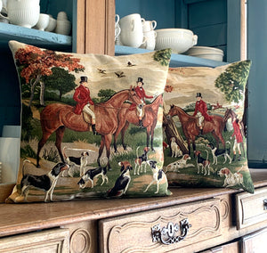 Foxhunt pillow cover - Facing Left or Right